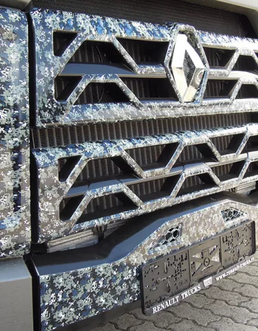 ORIGINALNA, SELF-MADE DEKORACIJA ZA KABINE NOVIH RENAULT TRUCKS TEGLJAČA